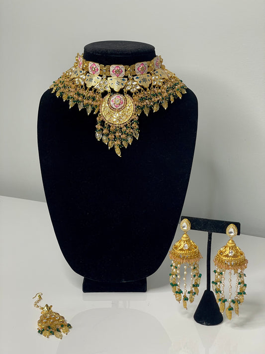 Malibu Pachi Kundan Bridal Set